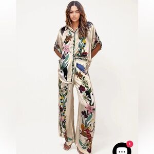 Dantyyase Floral Print pant size XL